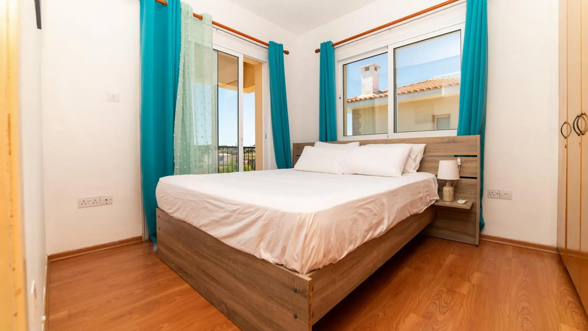 Laoura Villa Protaras